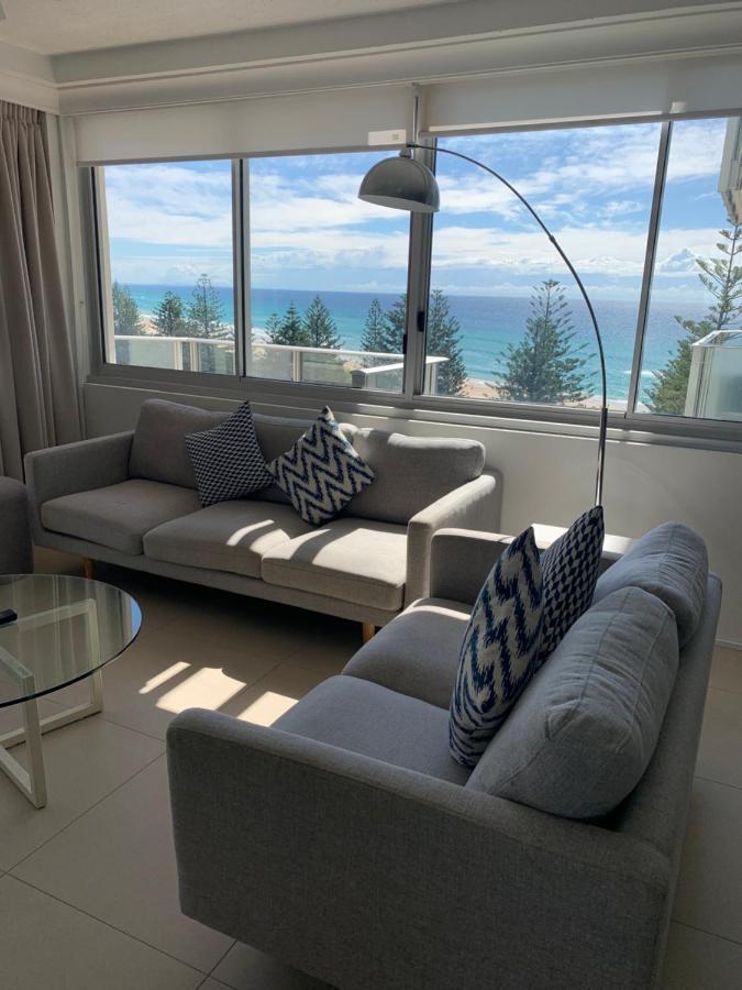 Pacific Regis Beachfront Holiday Apartments Gold Coast Exterior photo